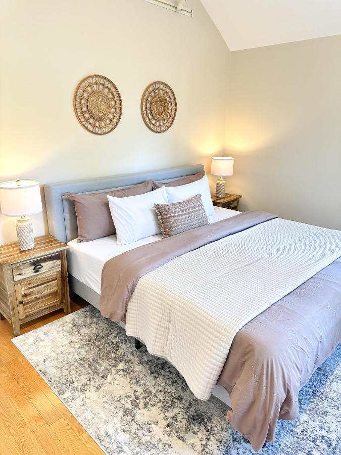 7 Mins Drive To Yale, Large Fenced Yard Villa Ню Хейвън Екстериор снимка