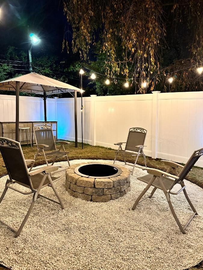 7 Mins Drive To Yale, Large Fenced Yard Villa Ню Хейвън Екстериор снимка