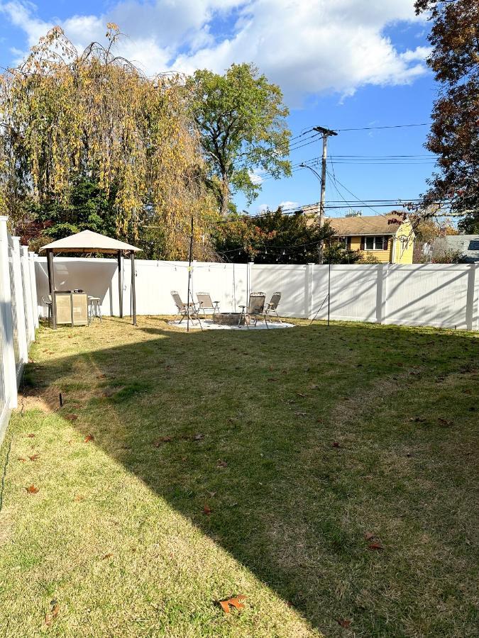 7 Mins Drive To Yale, Large Fenced Yard Villa Ню Хейвън Екстериор снимка