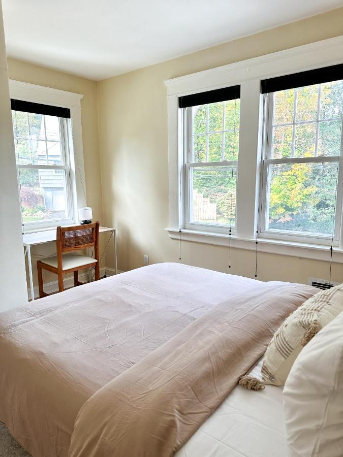 7 Mins Drive To Yale, Large Fenced Yard Villa Ню Хейвън Екстериор снимка
